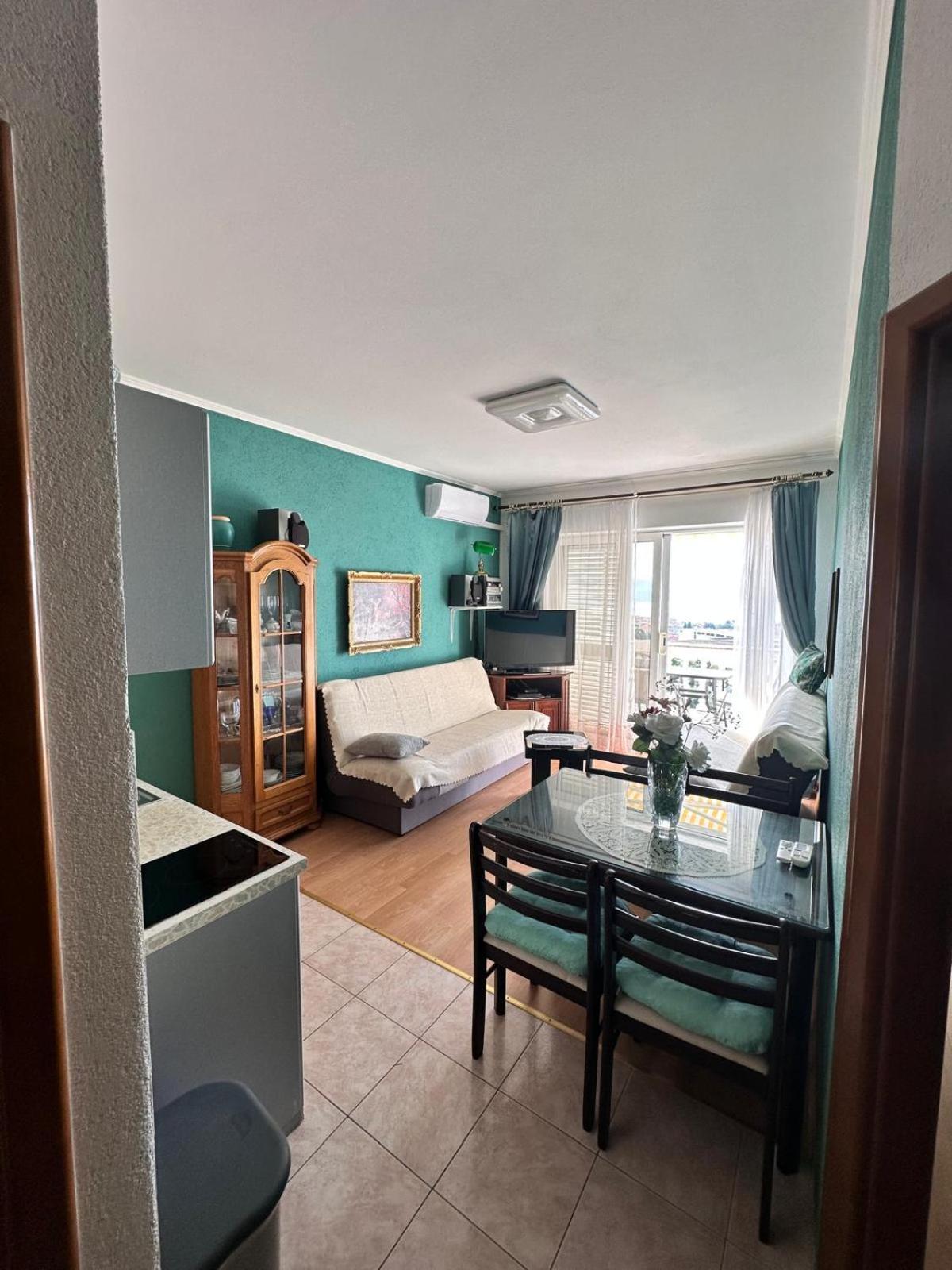 Apartmani Djurda Đảo Krk Ngoại thất bức ảnh