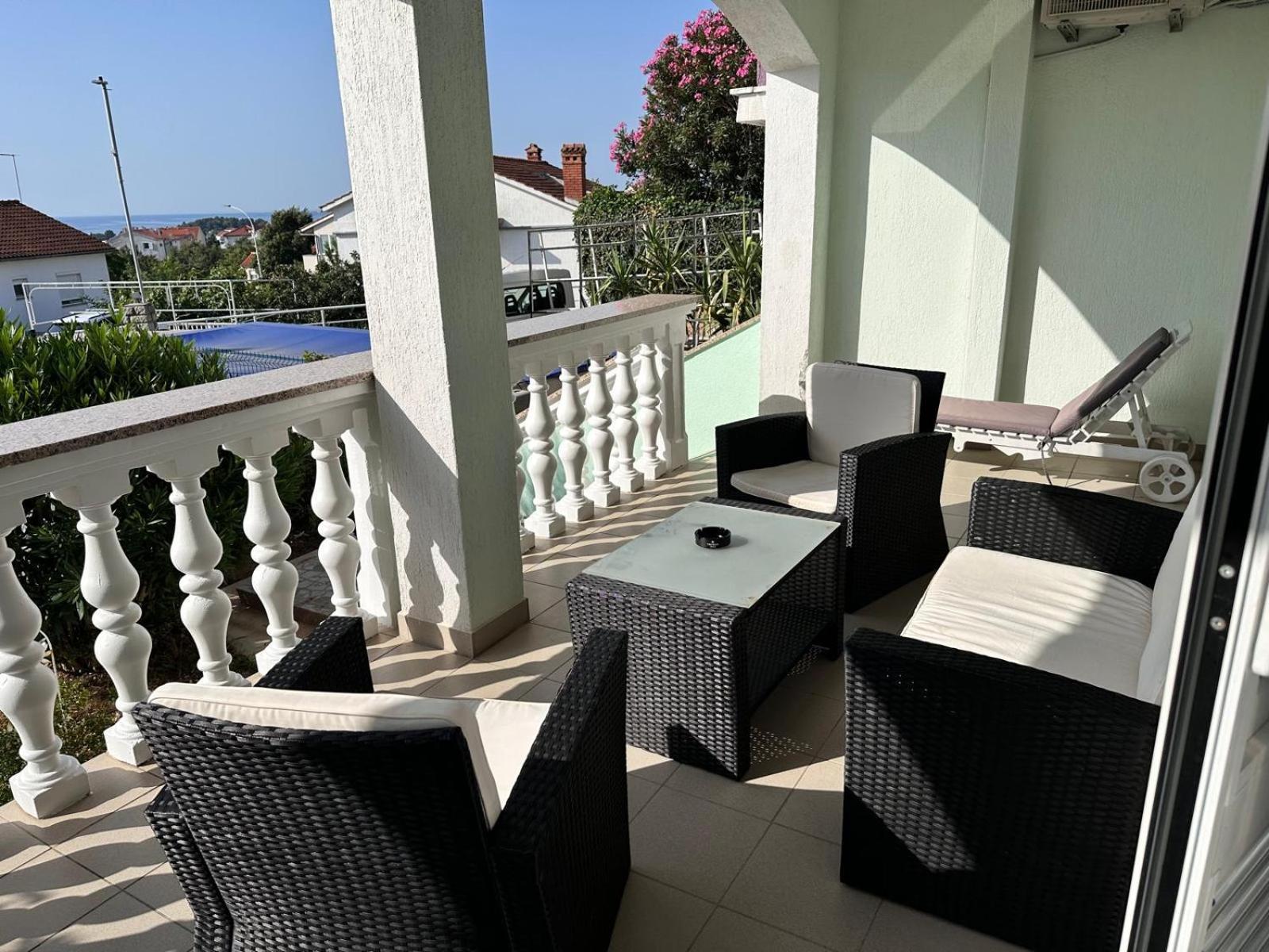 Apartmani Djurda Đảo Krk Ngoại thất bức ảnh
